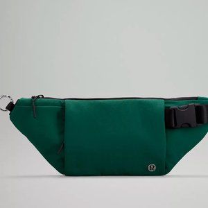 Multi-Pocket Belt Bag Everglade Green